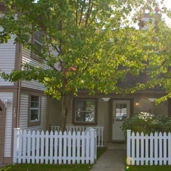 Photo 9 — click to view Hazelwood Lane photo 9