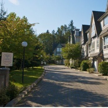 Photo 3 Camelot Village photo 3