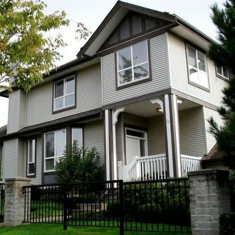 Montrose photo 6