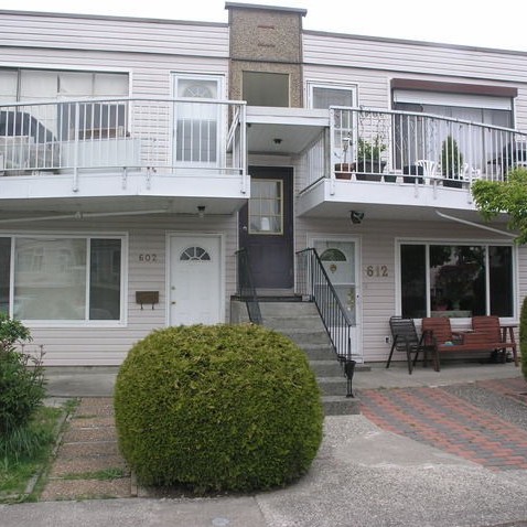 Emerald Court photo 10