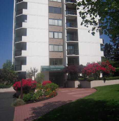 Photo 3 — click to view Park Avenue Place photo 3