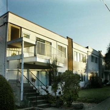 Emerald Court photo 7