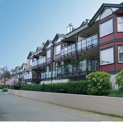 Ladner Pointe photo 3