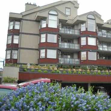 Photo 2 Ladner Pointe photo 2