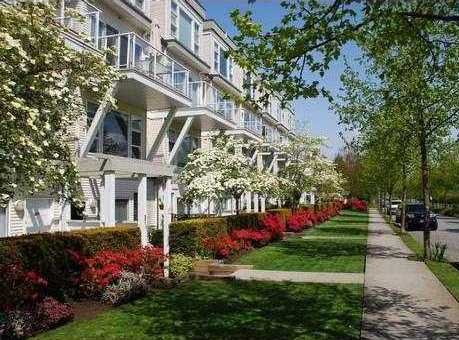 Photo 1 Riverside Gardens photo 1