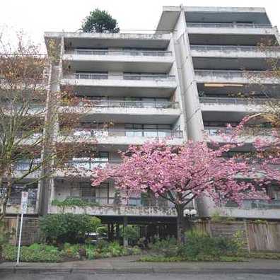 Photo 4 — click to view Parkcrest photo 4