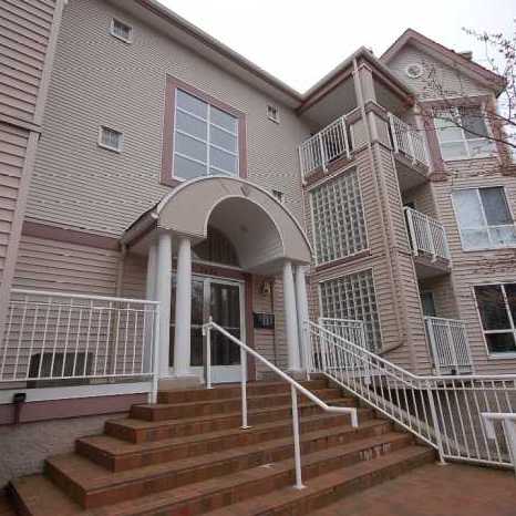 Colony Bay photo 3