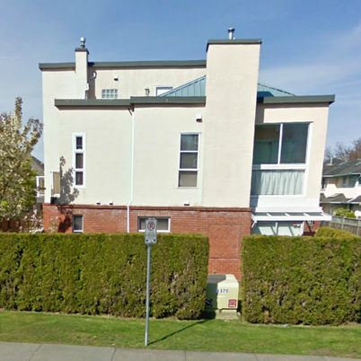 7711 Moffat