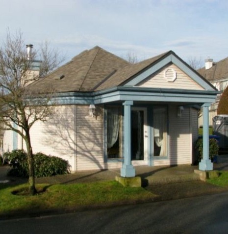 Fleetwood Gables photo 2
