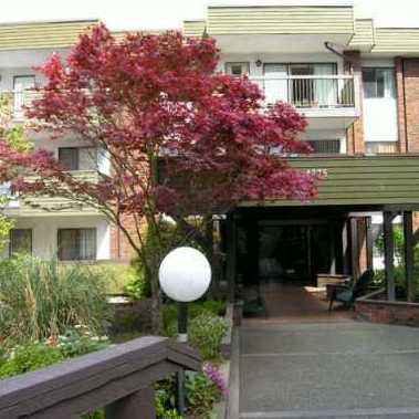 Photo 3 Orchard Square photo 3