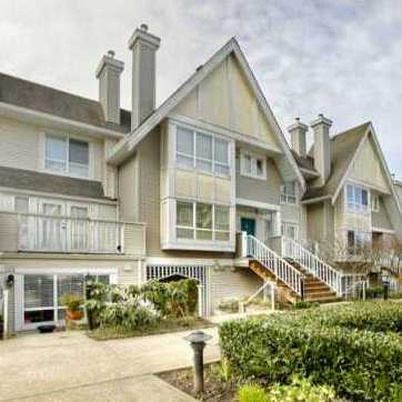 Tudor Grove photo 3