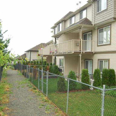 Photo 2 Cobblestone Terrace photo 2