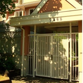 Photo 3 Winston Gardens photo 3
