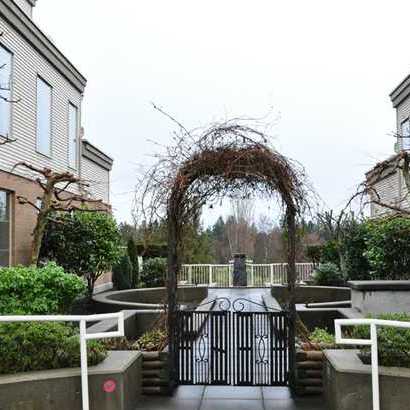 Fairway Estates photo 3
