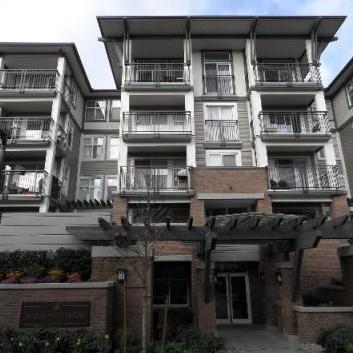 Macdonald House photo 5