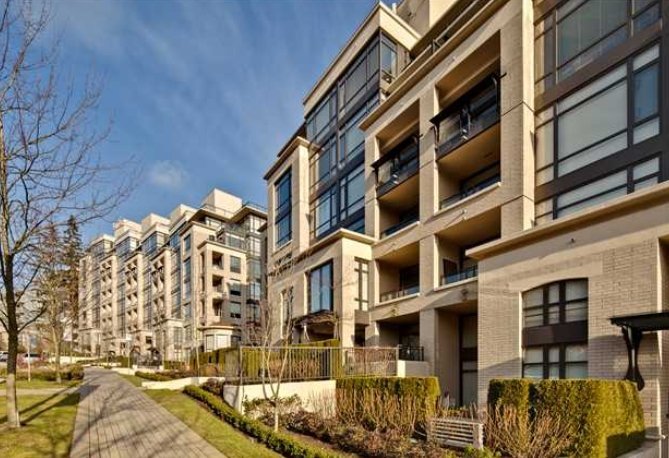 One University Crescent photo 2