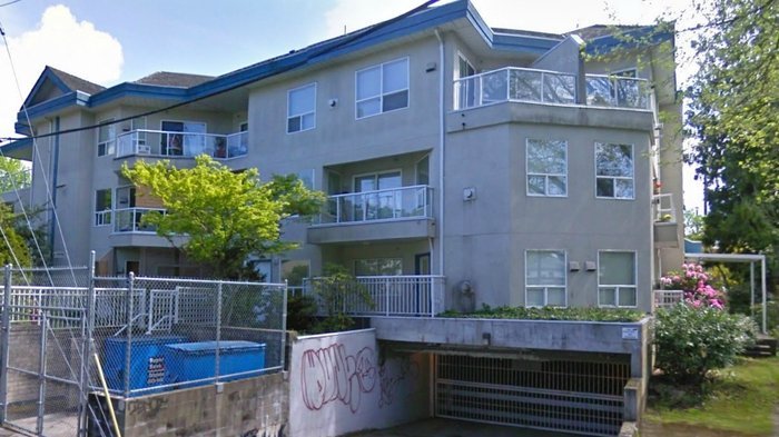 1988 East 37th Ave photo 4