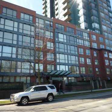Emerald Court photo 4