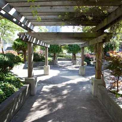 Photo 3 Raintree Gardens photo 3