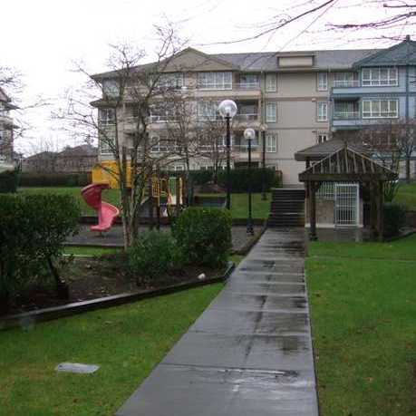 Photo 5 — click to view Regent Court photo 5