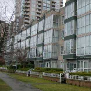 Alexander Court photo 5