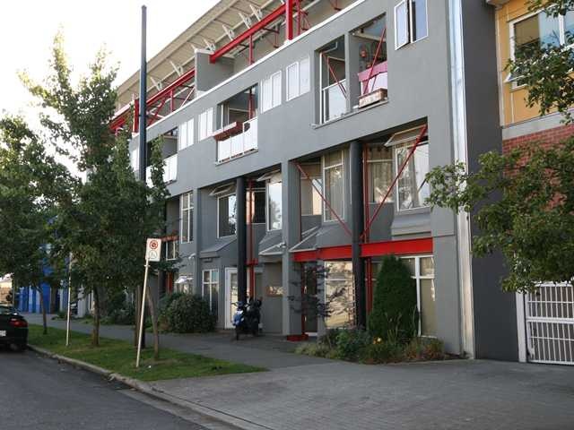 Studio 10