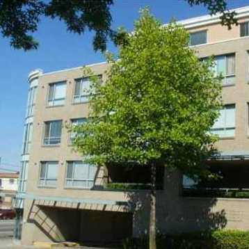 Lincoln Place photo 2