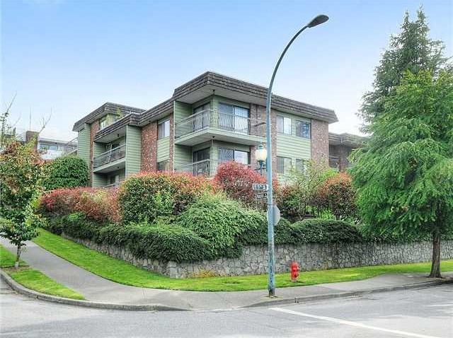 Photo 1 Macdonald House photo 1