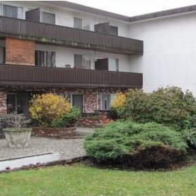 Photo 2 — click to view Grosvenor Court photo 2