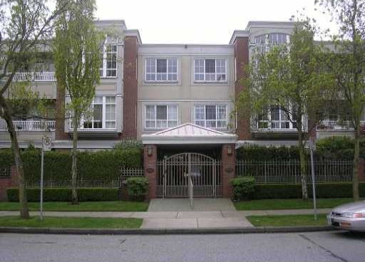 Photo 1 Oak Gardens photo 1