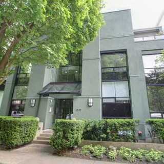 Photo 3 — click to view Harwood Terrace photo 3