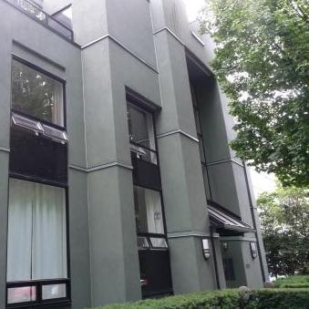 Photo 5 — click to view Harwood Terrace photo 5