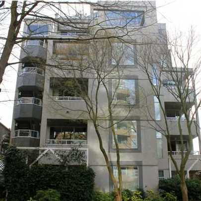 Kenwood Court
