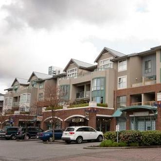Newport Village photo 3