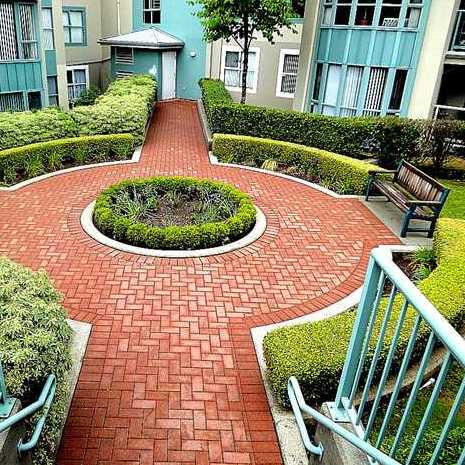 Newport Village photo 5