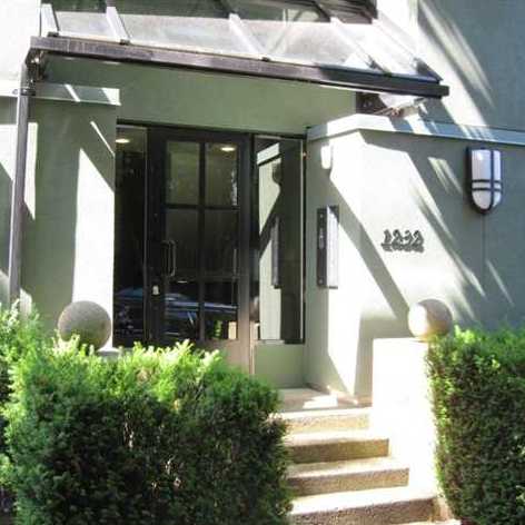 Photo 2 — click to view Harwood Terrace photo 2