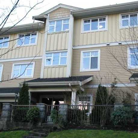 2039 Clarke Street photo 2