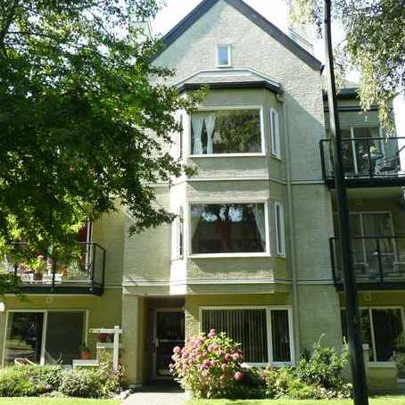 Photo 2 — click to view Mccoy Manor photo 2