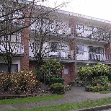 Photo 2 — click to view Marquis Manor photo 2