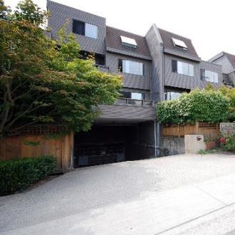 Photo 3 Mapleview Place photo 3