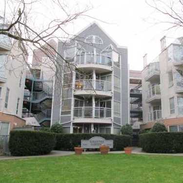 Photo 2 Augustine Gardens photo 2
