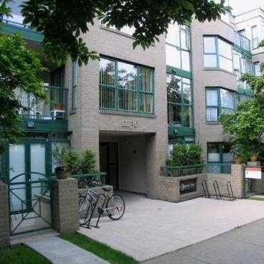 Photo 2 Arbutus West Terrace photo 2