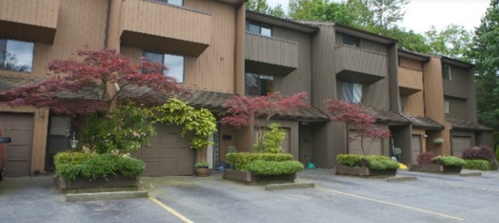 Photo 2 — click to view Mariner Mews photo 2
