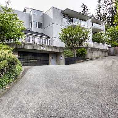 Photo 5 Atlin Court photo 5
