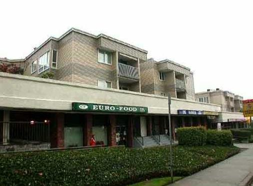 Dolphin Court photo 4