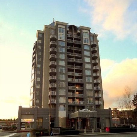 Photo 12 — click to view The Frontenac photo 12