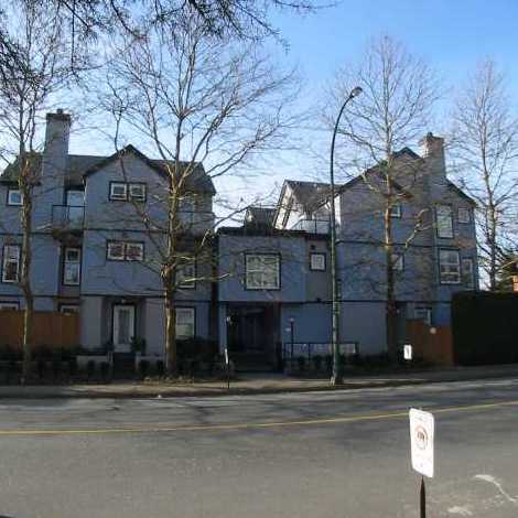 Laurel Mews photo 4