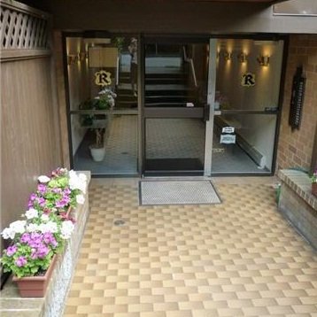 Mcewen House photo 5
