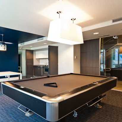 Photo 23 — click to view West Pender Place photo 23