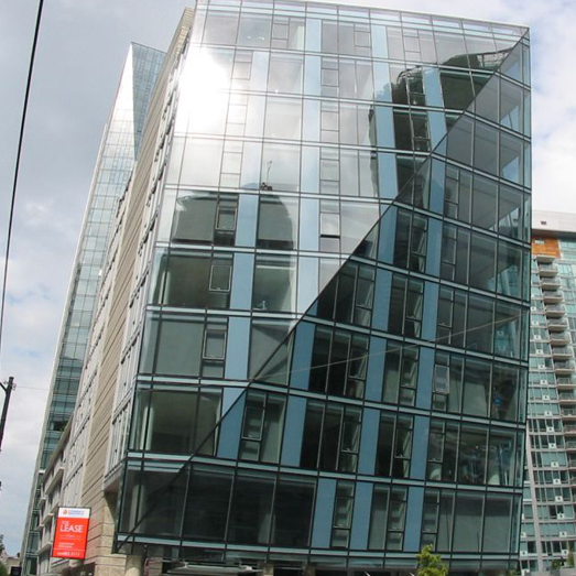 Photo 3 West Pender Place photo 3